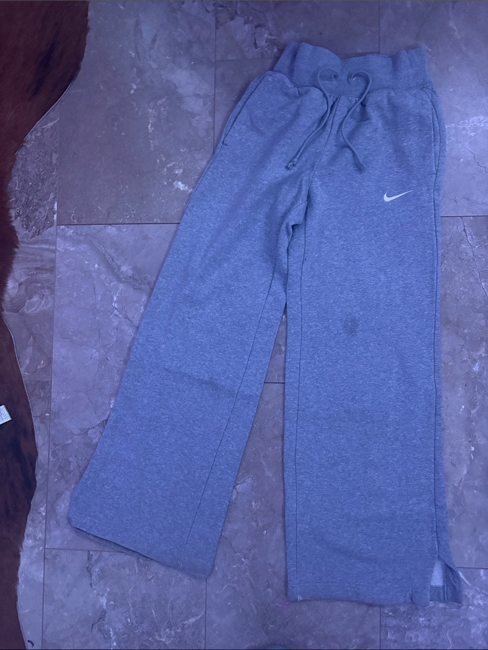Nike Woman’s Gray Sweatpants - Comfort Fit